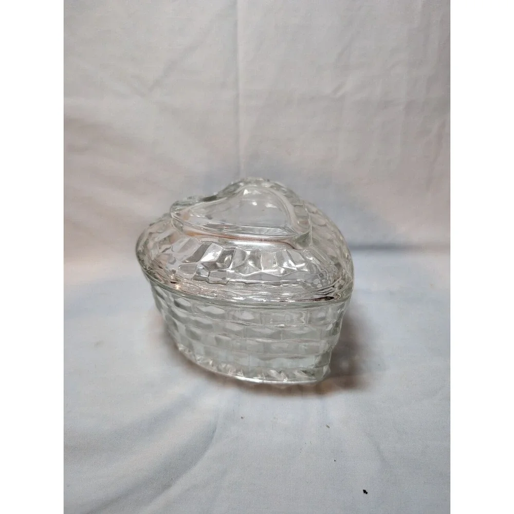 Vintage Homco Heart Trinket Box Glass Basket Weave Lid 6